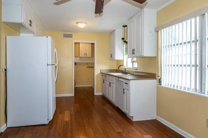 Kitchen to Laundry Rm