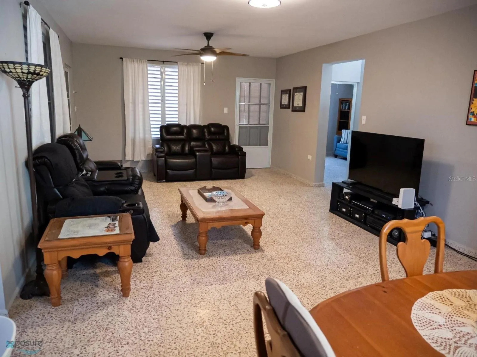 Living room 2