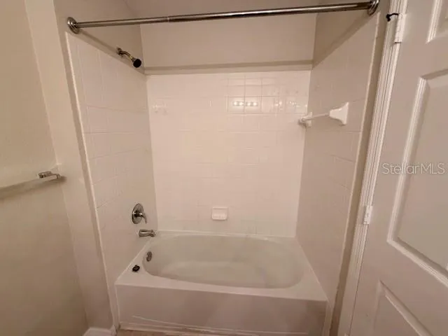 2nd_floor_bathtub