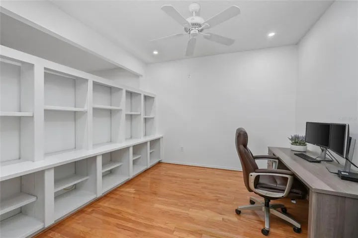 OFFICE/DEN
