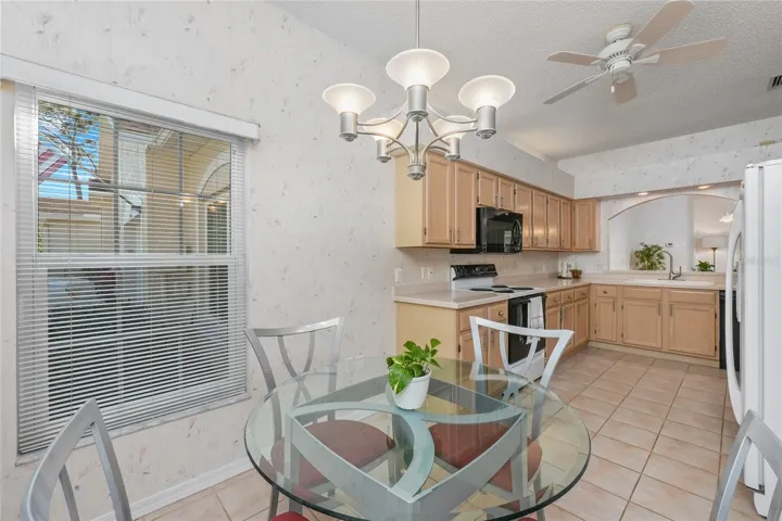 BREAKFAST NOOK