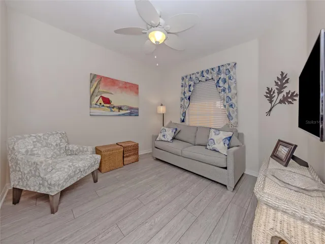 Bedroom 3/Den