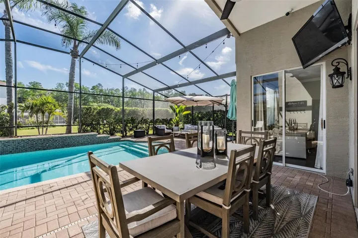 So much to love about the lanai