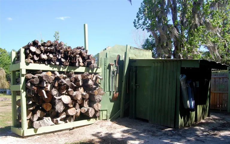 Shed