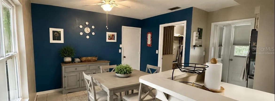 Eat in Kitchen virtually staged