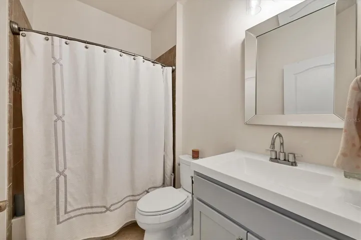 2nd Bathroom