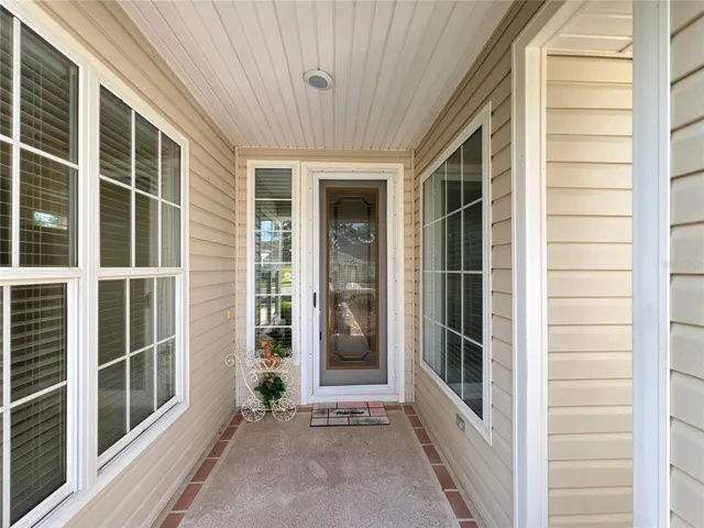 Front Exterior Entryway