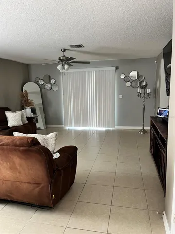 FAMILY / DINING AREA