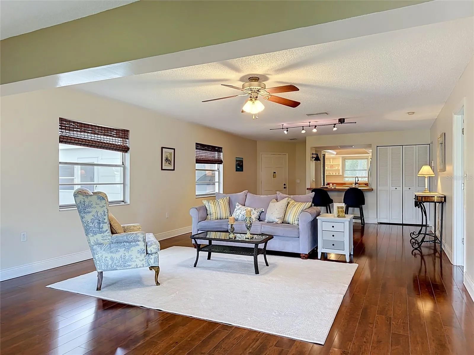 Living/dining room