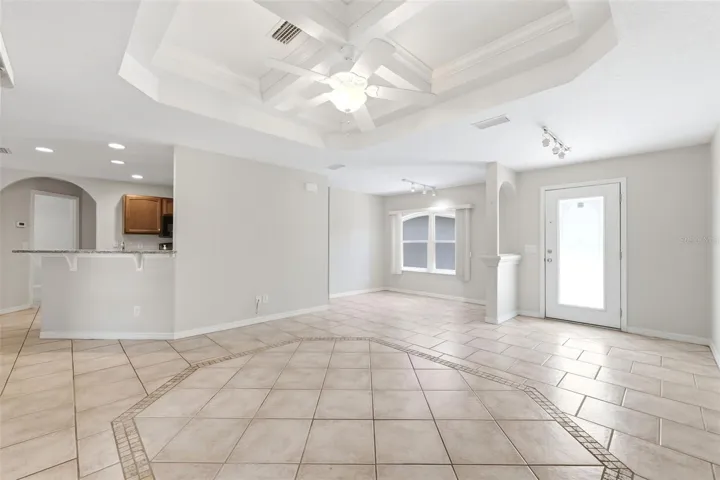 Living/Dining/Foyer