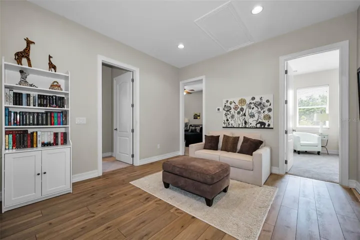 UPSTAIRS LOFT