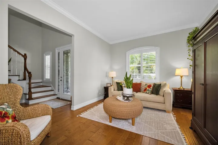 MORE LIVING ROOM