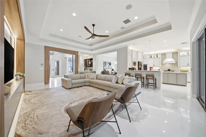 Luxurious Living Room
