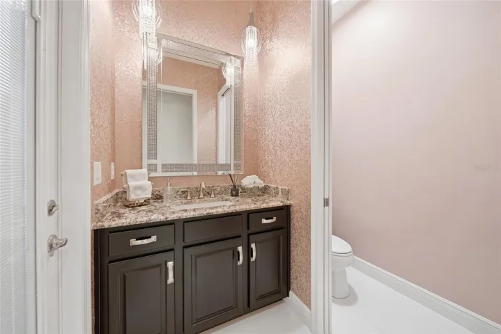 Powder Bath/Outdoor Access
