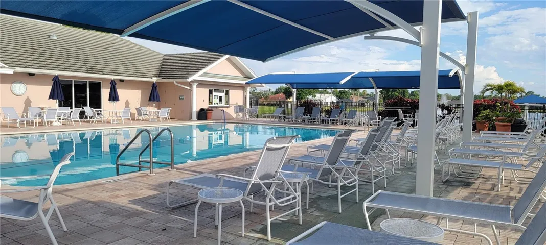Snack bar at clubhouse pool, is also the turnaround between holes 9 and 10