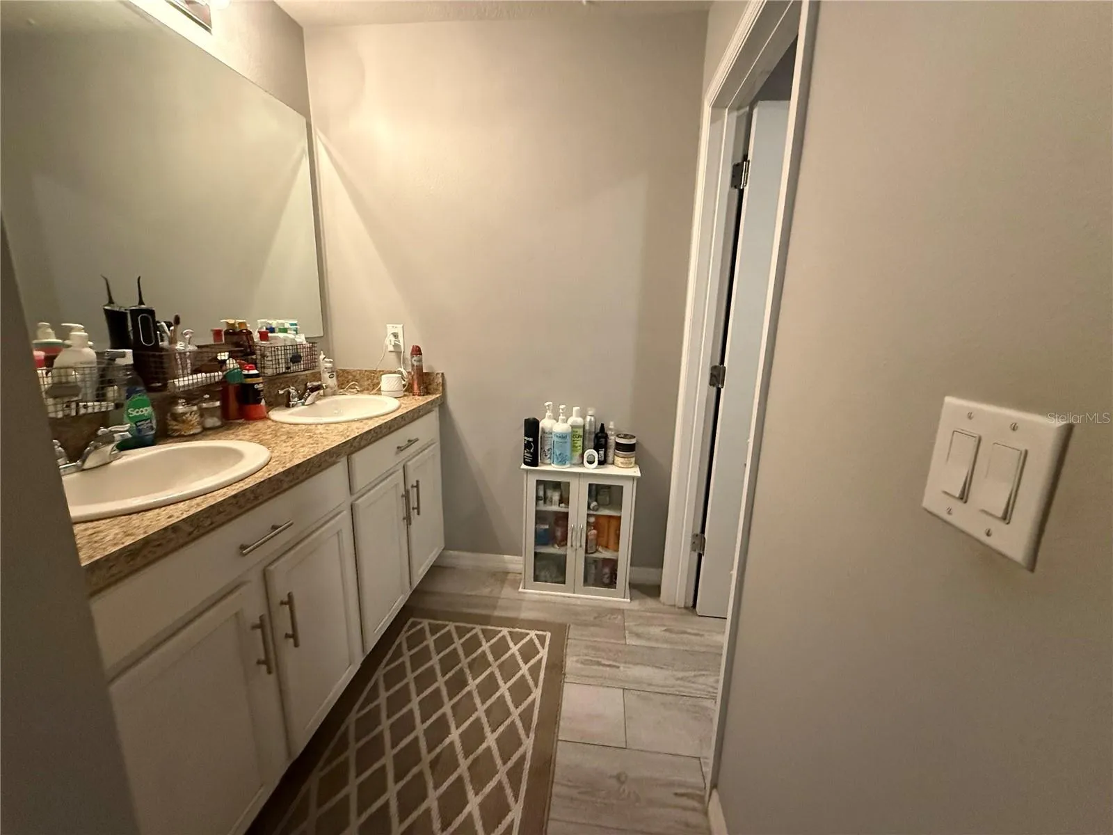 1 bathroom