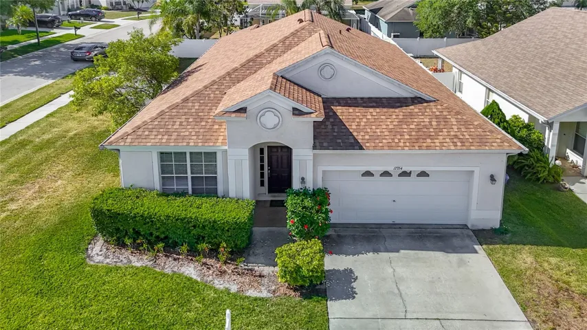 POOL HOME-Corner Lot