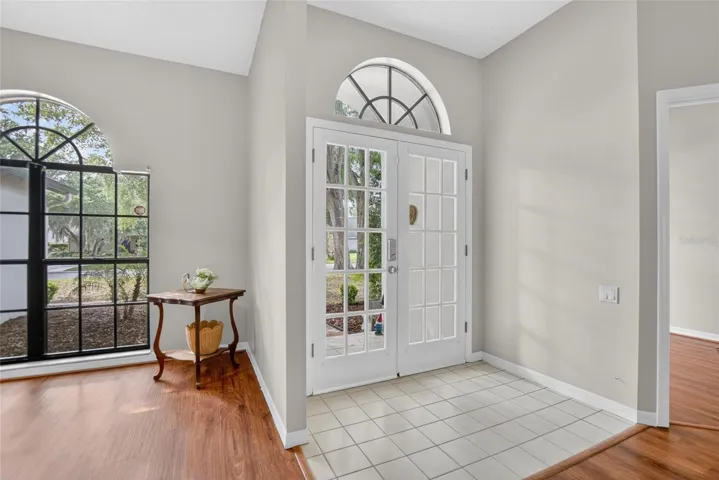 Dining & Foyer