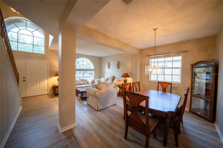 Dining Room / Living