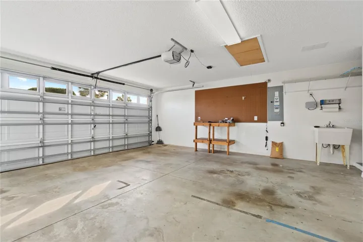 2 Car Garage