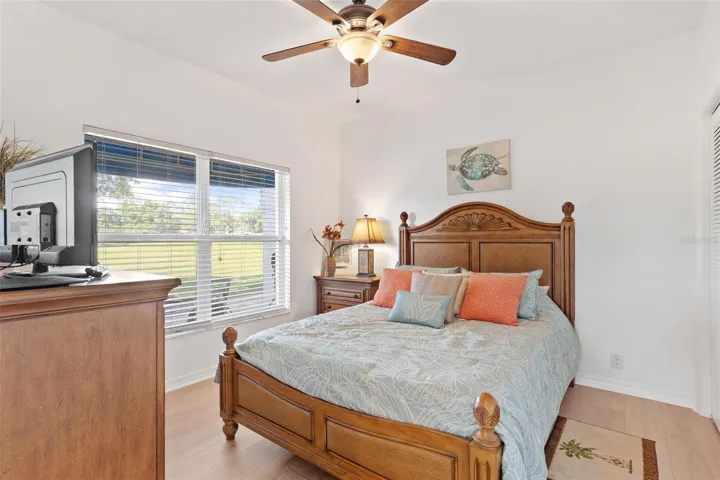 Large guest bedroom..
