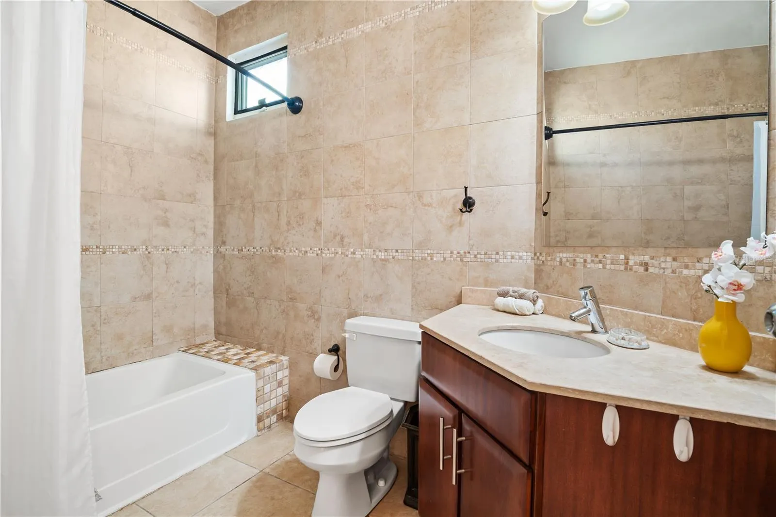 2nd Primary Bath