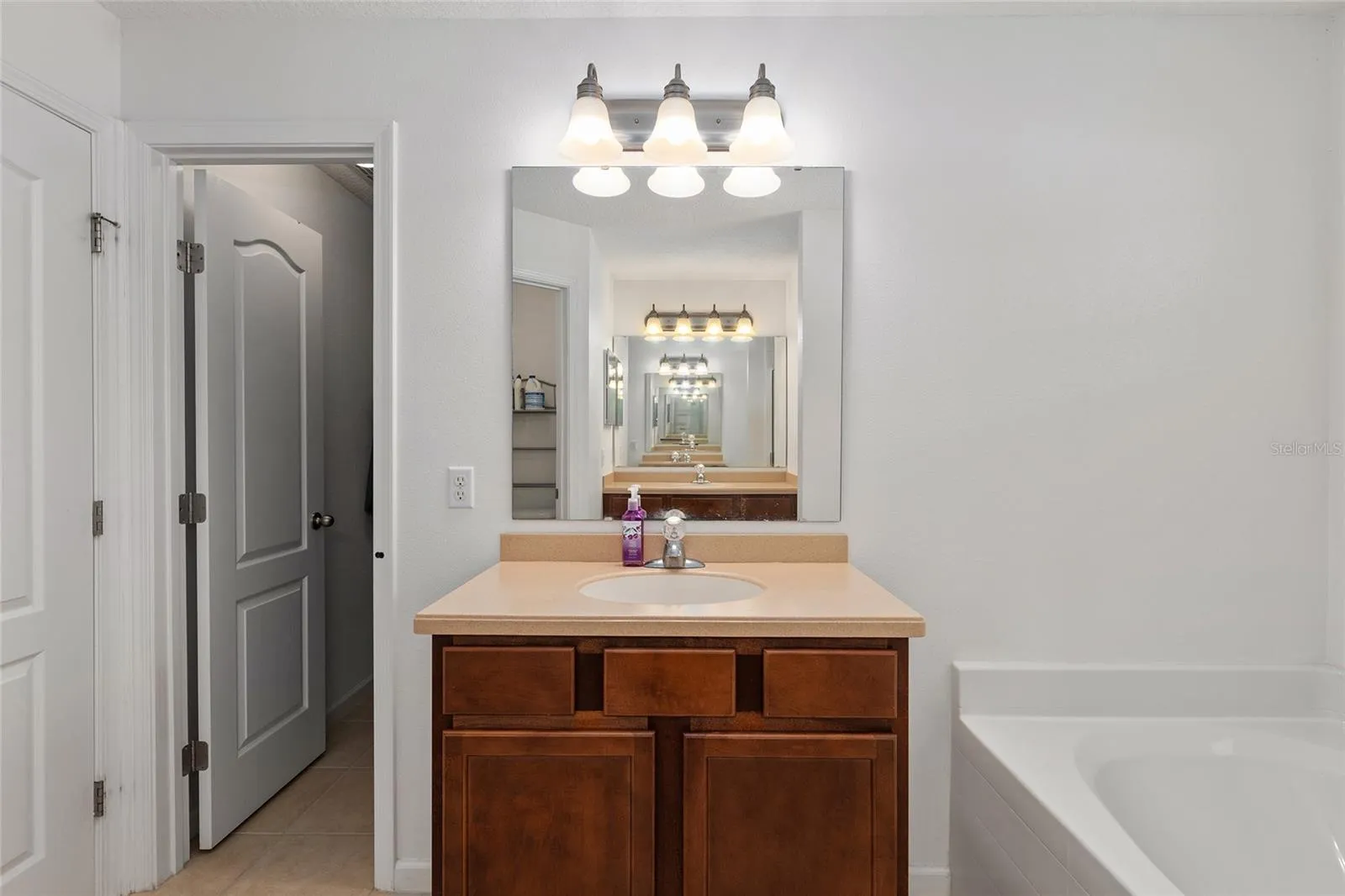Split vanities