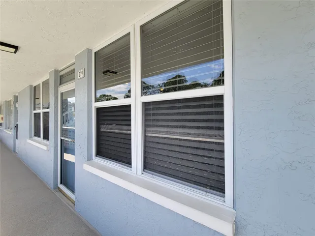 Exterior walkway