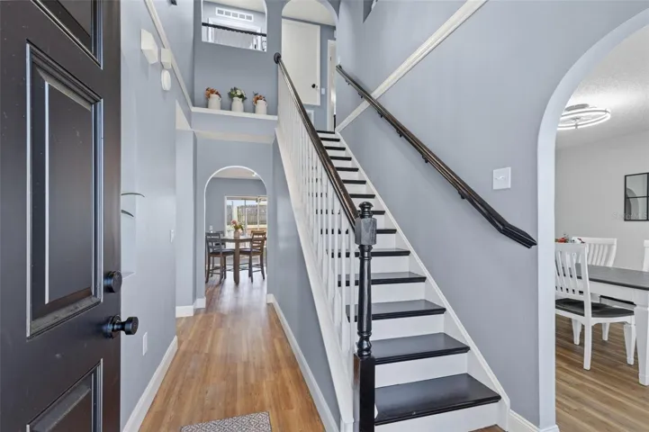 Foyer/Staircase