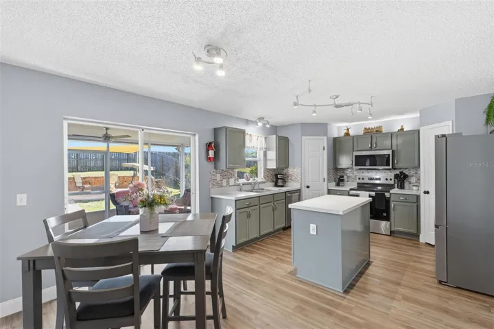Kitchen/Kitchen Nook