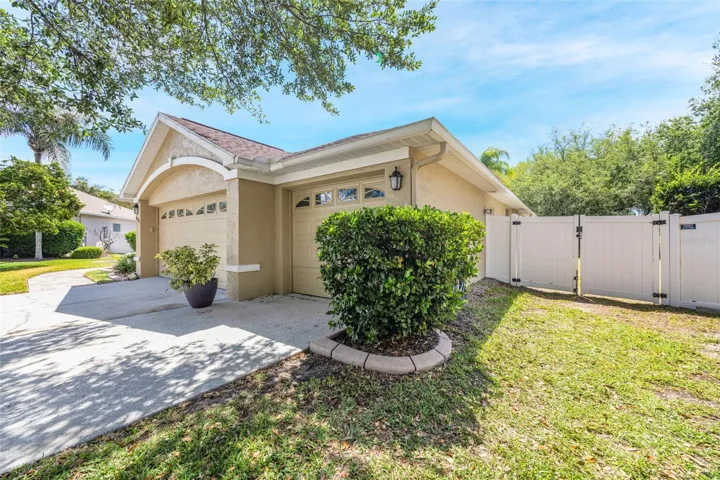 The right side of the home has a double gate for the convenience of storing big toys.  :)