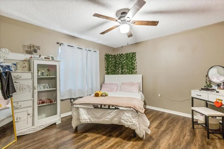 1170