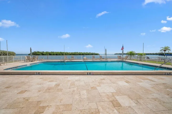 Pool 1