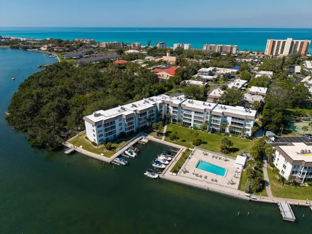 Sutton Place on Sarasota Bay
