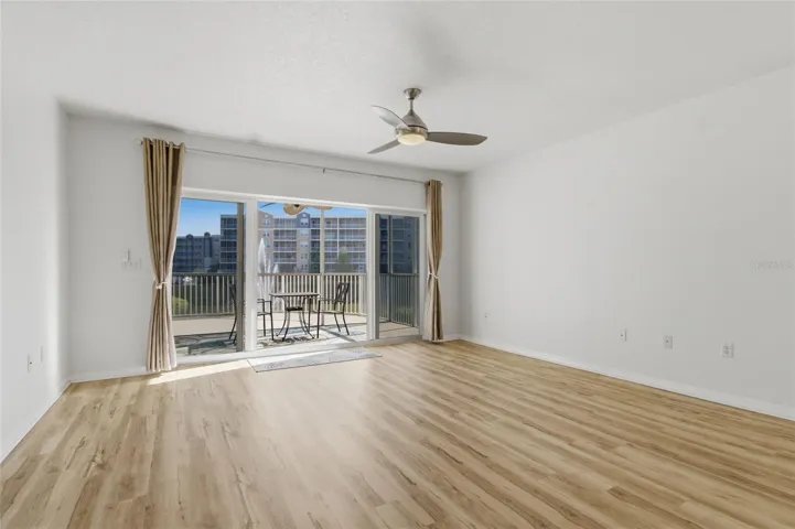 Living/Dining Area