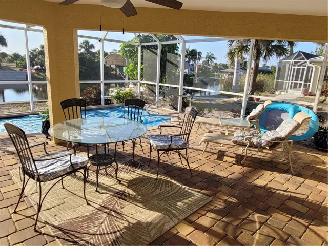 Lanai/Pool