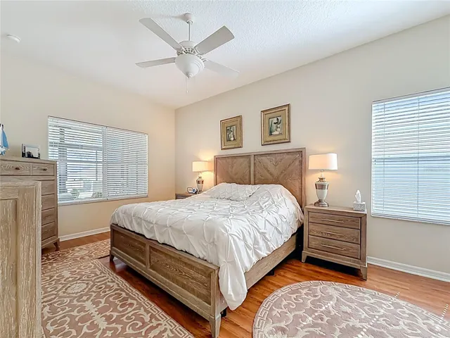 MAIN BEDROOM