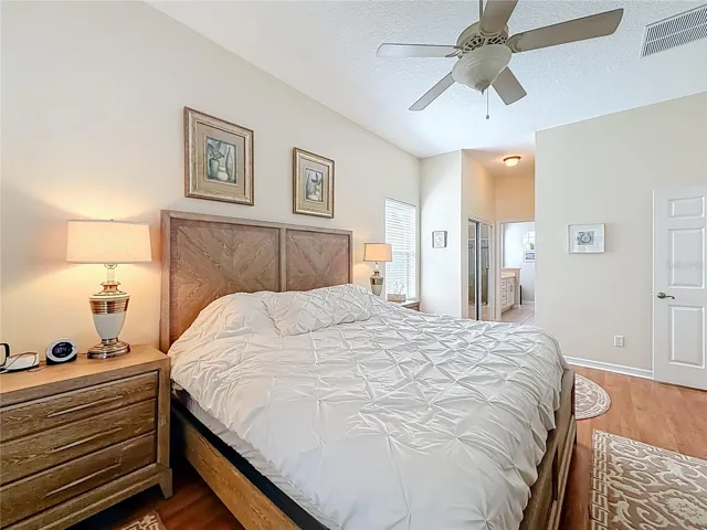 MAIN BEDROOM