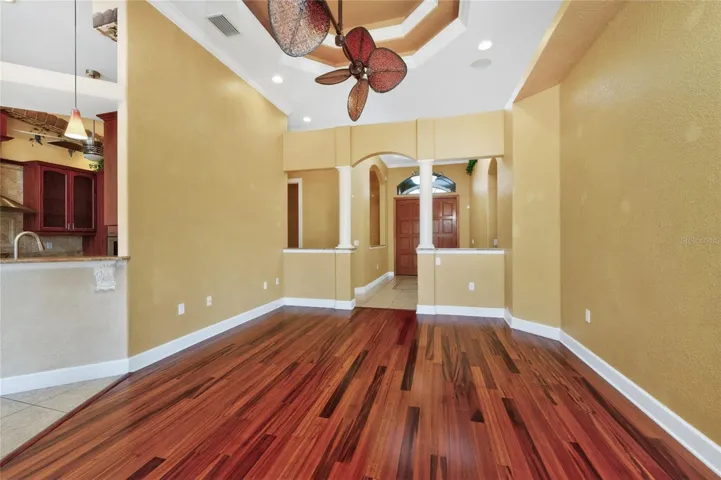 Main living room - make sure you look up at the double paddle wheel ceiling fan!