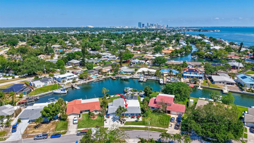 Downtown Saint Petersburg is just three miles north—skip the parking and hop on your boat to get there in minutes