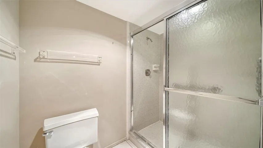 Primary shower