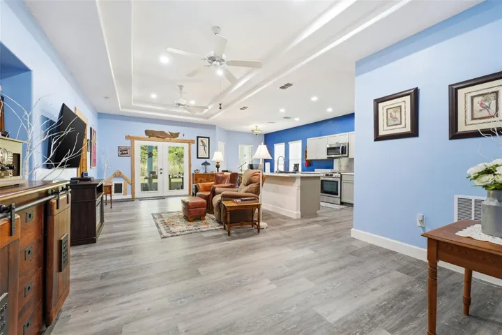 High tray ceilings with ample lighting