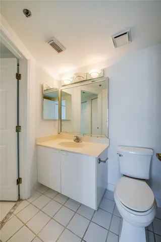 Guest Bath 2