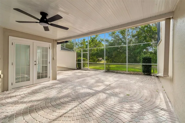 Spacious Lanai