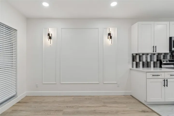 Accent Wall In The Dining Room