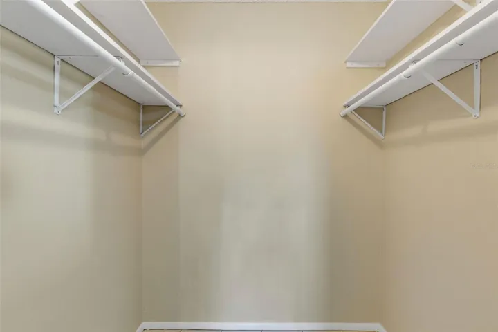 walk in closet