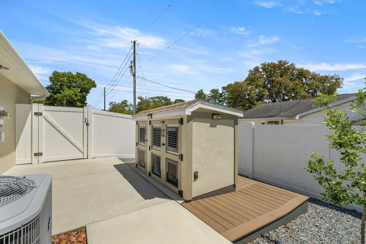 Generator House