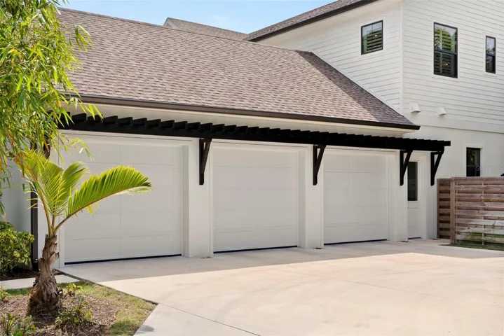 Three Car Garage