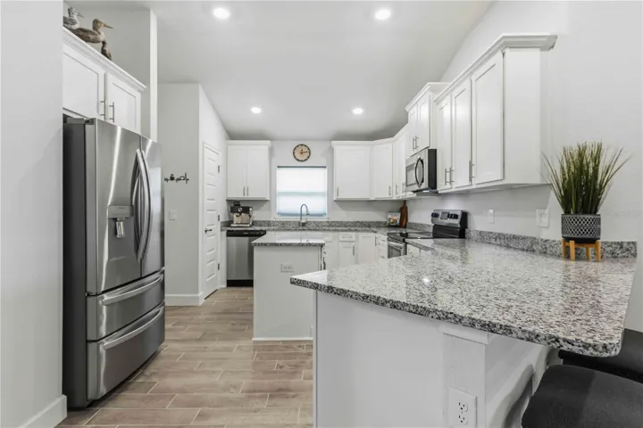 Ample Cabinet Space