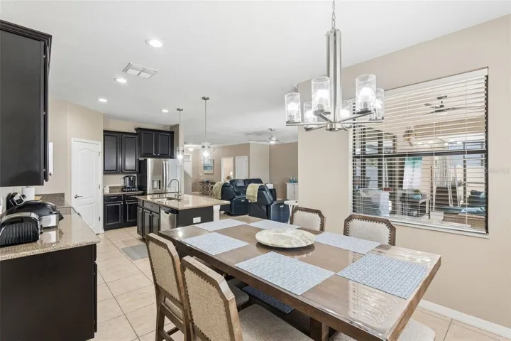 Kitchen/Dinette (1)